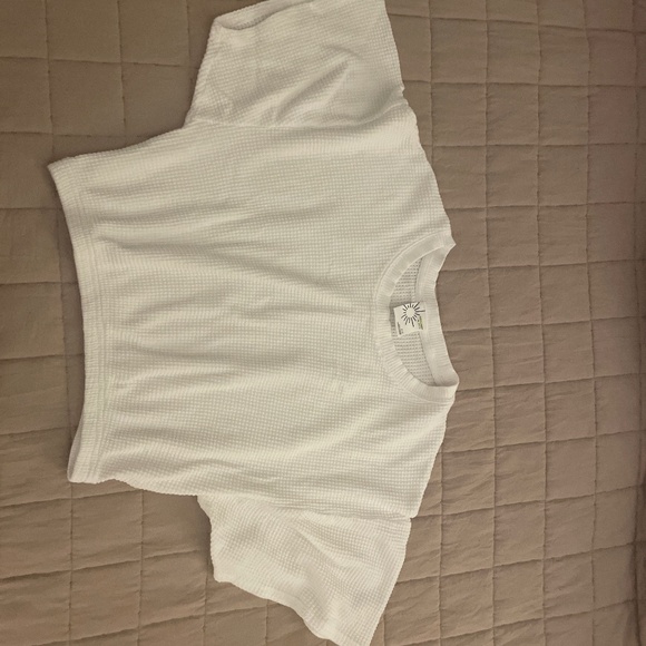 aerie Tops - white flowy aerie top